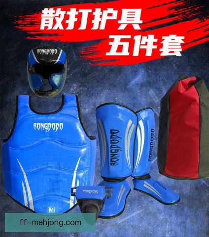 男子双打护具选择建议，防护灵活与配合并重